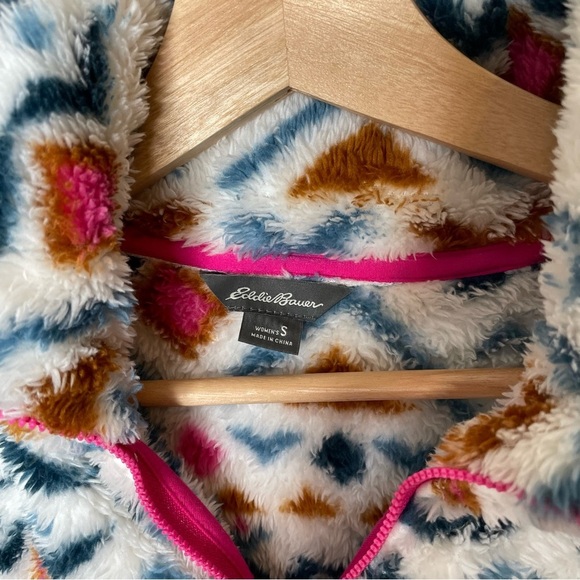 Eddie Bauer Fuzzy Sherpa Pullover small - Picture 3 of 5